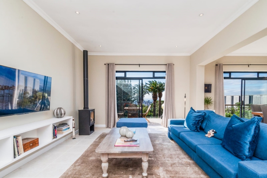 To Let 4 Bedroom Property for Rent in Oranjezicht Western Cape